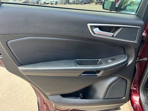 Used 2024 Ford Edge SEL w/ Convenience Package AWD/4WD image 18