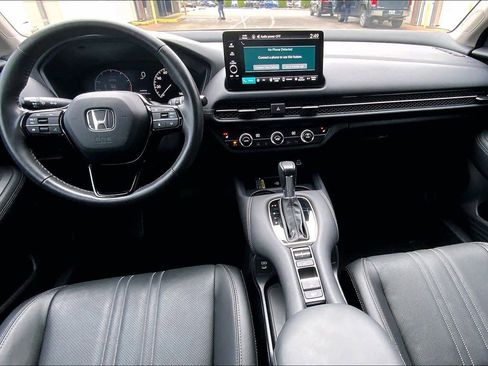 Used 2025 Honda HR-V EX-L image 14