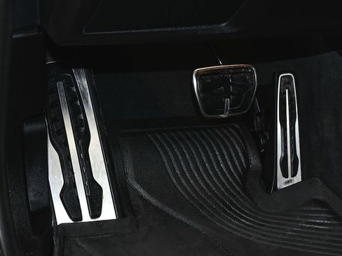 Used 2023 BMW X4 xDrive30i w/ M Sport Package image 18