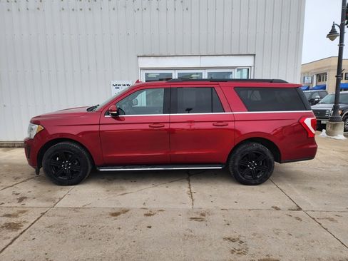 Used 2021 Ford Expedition Max XLT image 2