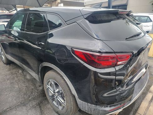 Used 2025 Chevrolet Blazer LT FWD image 9