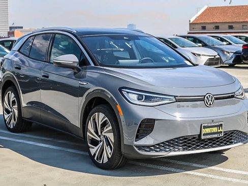 New 2025 Volkswagen ID.4 Pro S Plus image 4