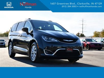 Used 2017 Chrysler Pacifica Touring-L