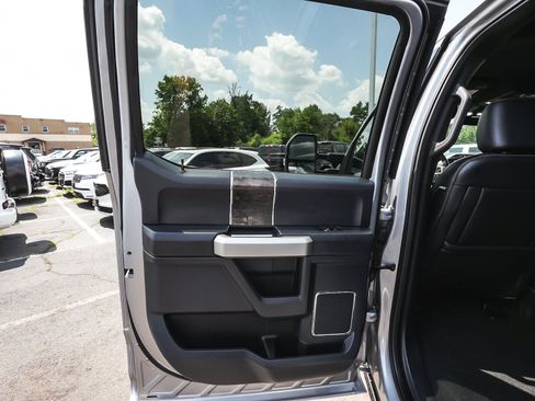 Used 2022 Ford F250 Lariat w/ Lariat Ultimate Package AWD/4WD image 12