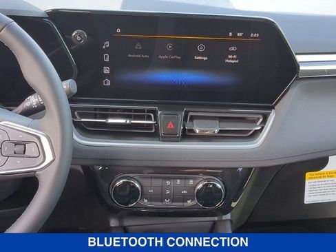 New 2026 Chevrolet TrailBlazer LT w/ LT Cold Weather Package FWD image 15