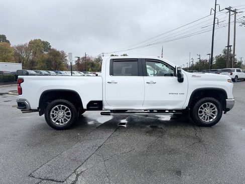 Used 2024 Chevrolet Silverado 2500 LTZ w/ LTZ Premium Package image 7
