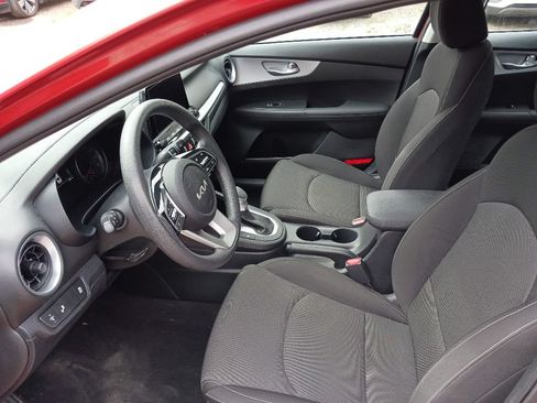 Used 2024 Kia Forte LXS w/ LXS Technology Package FWD image 12