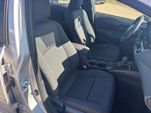 Used 2025 Toyota Corolla LE image 35