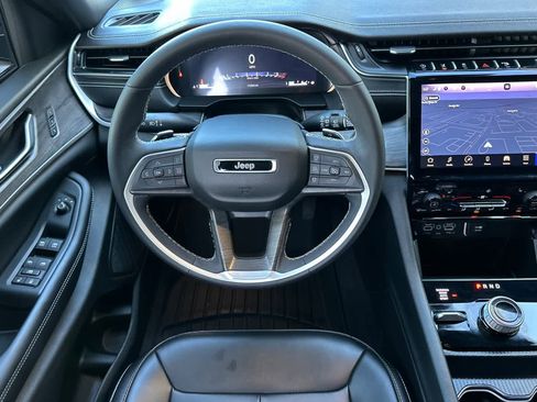 Used 2024 Jeep Grand Cherokee Limited w/ Trailer Tow Package image 14