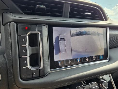 Used 2021 GMC Yukon Denali w/ Denali Ultimate Package AWD/4WD image 16