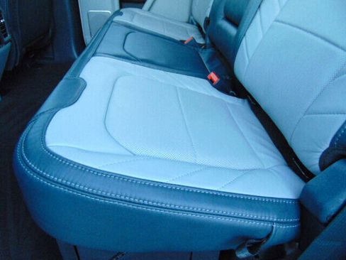 Used 2022 Ford F450 Limited w/ FX4 Off-Road Package image 11