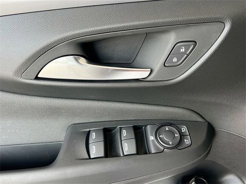 New 2026 Buick Envista Preferred image 13