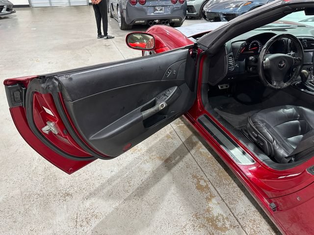Used 2008 Chevrolet Corvette Coupe w/ Preferred Equipment Group RWD image 11