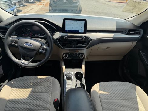 Used 2022 Ford Escape SE FWD image 12