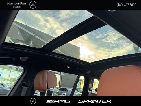 Used 2025 BMW ALPINA XB7 image 17