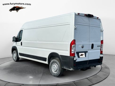 Used 2025 RAM ProMaster 2500 w/ Convenience Group image 5
