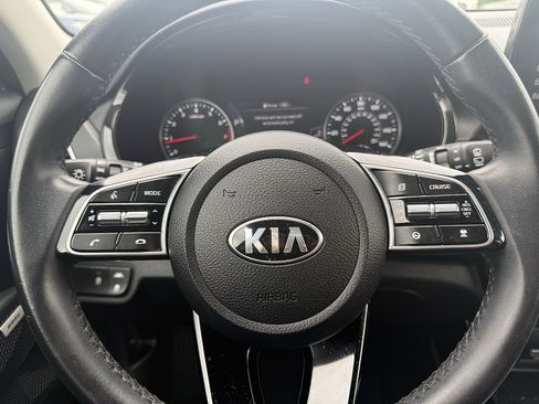 Used 2021 Kia Seltos SX AWD/4WD image 16