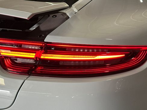 Used 2019 Porsche Panamera 4 AWD/4WD image 48