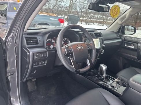 Certified 2022 Toyota 4Runner TRD Off-Road Premium image 42