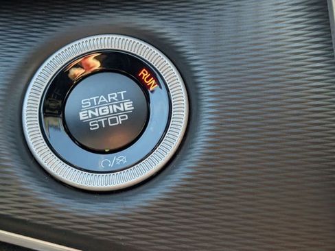 New 2025 Jeep Grand Cherokee L Altitude image 22