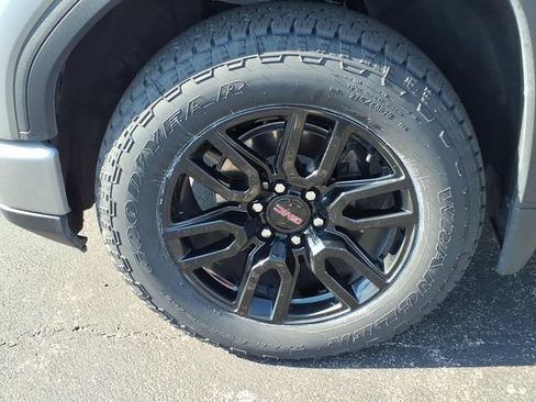 Used 2024 GMC Sierra 1500 Elevation w/ LPO, Elevation Black Package AWD/4WD image 16