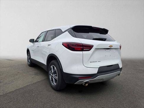 Used 2025 Chevrolet Blazer LT AWD/4WD image 5