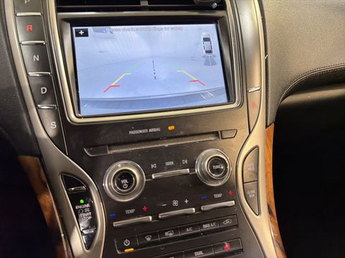 Used 2016 Lincoln MKX Select w/ Select Plus Package image 18