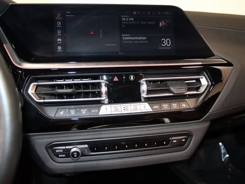 Used 2024 BMW Z4 M40i w/ Premium Package image 46