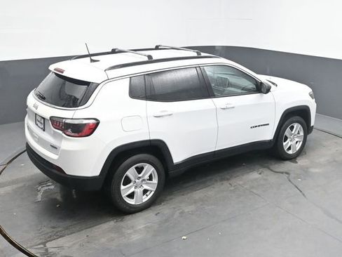 Used 2022 Jeep Compass Latitude image 32