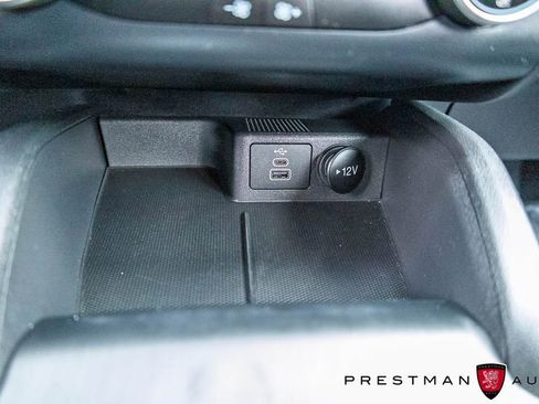 Used 2025 Ford Escape Active AWD/4WD image 31