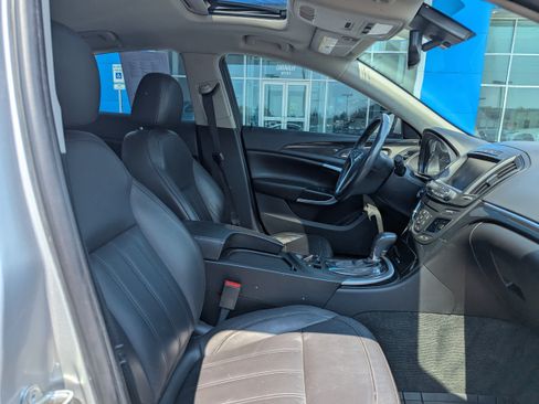Used 2015 Buick Regal Premium FWD image 39
