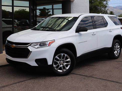 Used 2021 Chevrolet Traverse LS w/ LPO, Cargo Package FWD image 2