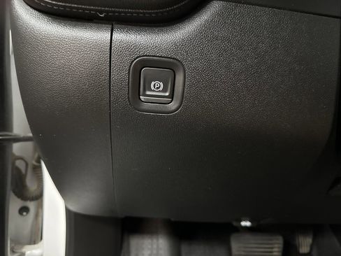 Used 2020 Chevrolet Silverado 1500 LT Trail Boss w/ Convenience Package image 37