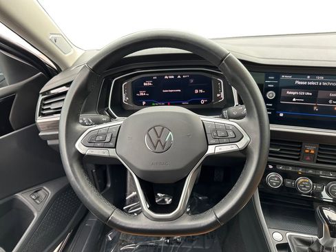Used 2024 Volkswagen Jetta SEL image 12