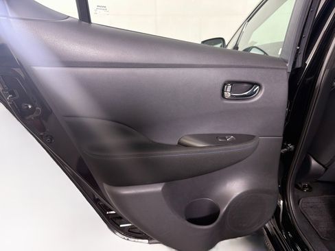 Used 2024 Nissan Leaf S FWD image 24