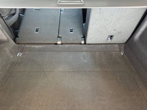 New 2025 Audi RS Q8 performance image 12