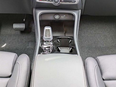 New 2026 Volvo XC40 B5 Plus w/ Climate Package AWD/4WD image 23