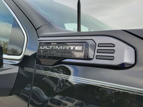 New 2026 GMC Sierra 2500 Denali Ultimate image 7