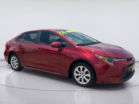 Used 2024 Toyota Corolla LE FWD image 1