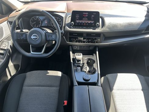 Used 2023 Nissan Rogue SV AWD/4WD image 18