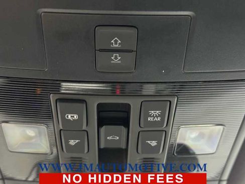 Used 2024 Volkswagen Tiguan SE R-Line AWD/4WD image 37