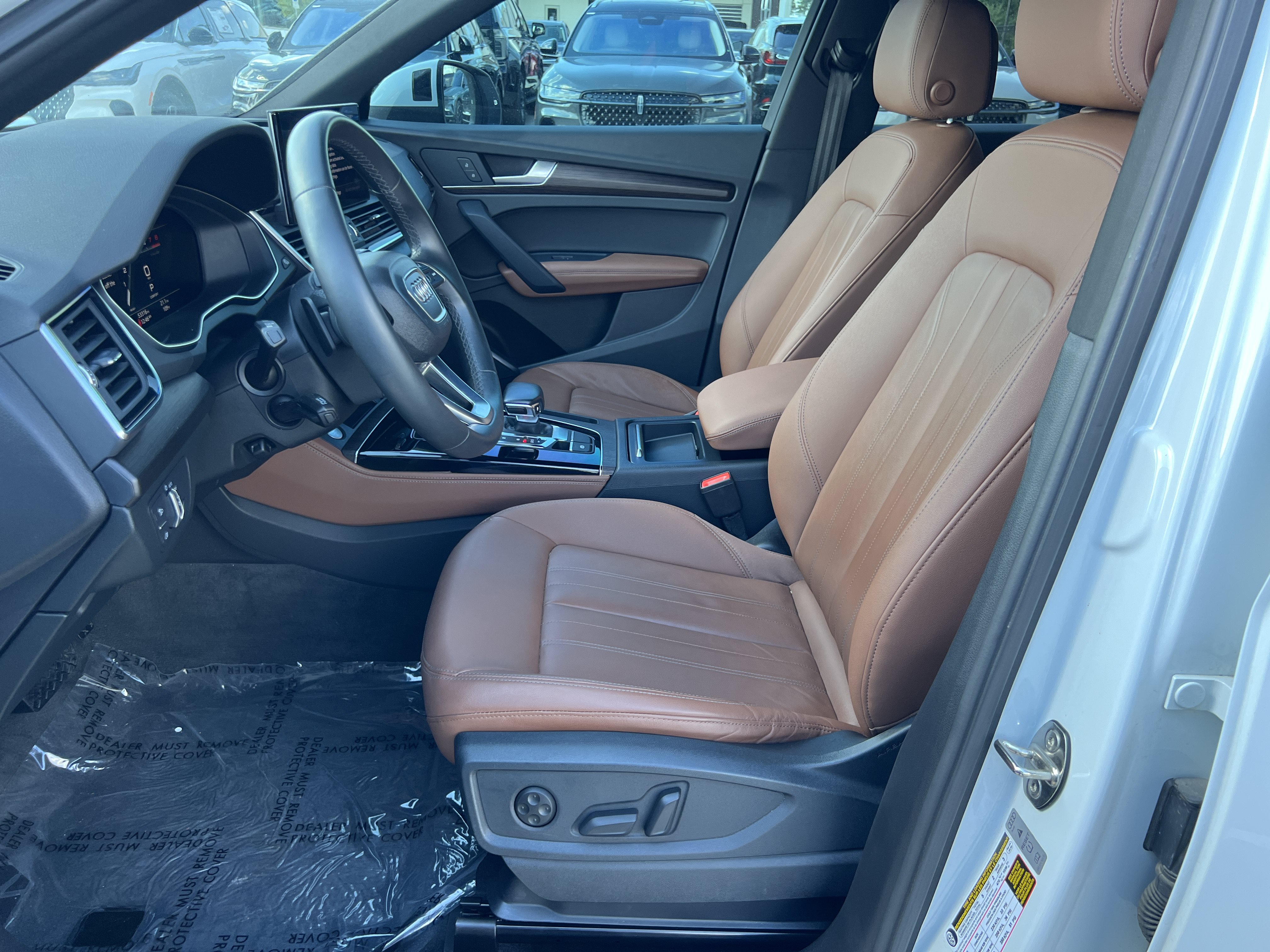 Used 2022 Audi Q5 2.0T Premium Plus w/ Premium Plus Package AWD/4WD image 15