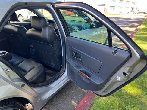 Used 2004 Cadillac CTS 3.6 w/ Preferred Equipment Group RWD image 10