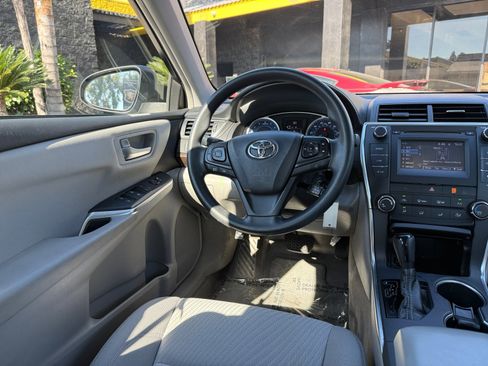 Used 2016 Toyota Camry LE image 22