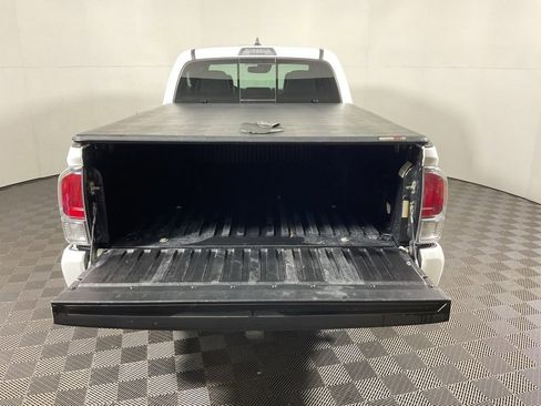 Used 2020 Toyota Tacoma TRD Sport image 14