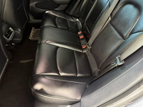 Used 2022 Tesla Model 3 Long Range AWD/4WD image 24