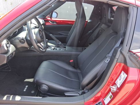 Certified 2025 MAZDA MX-5 Miata RF Grand Touring RWD image 13