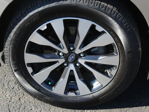 Used 2016 Subaru Outback 2.5i Limited w/ Popular Package #4 image 2