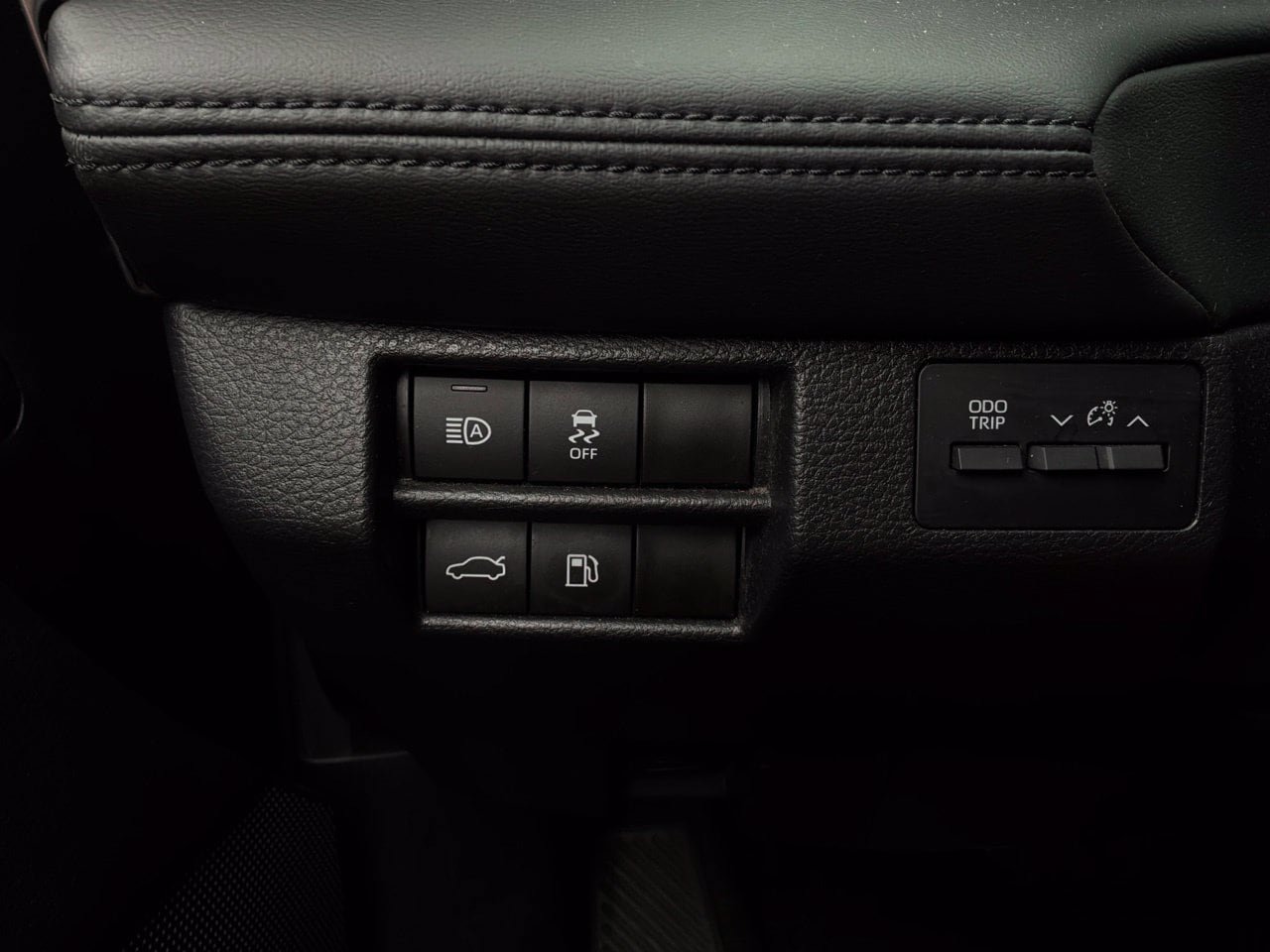 Used 2022 Toyota Avalon XLE FWD image 24