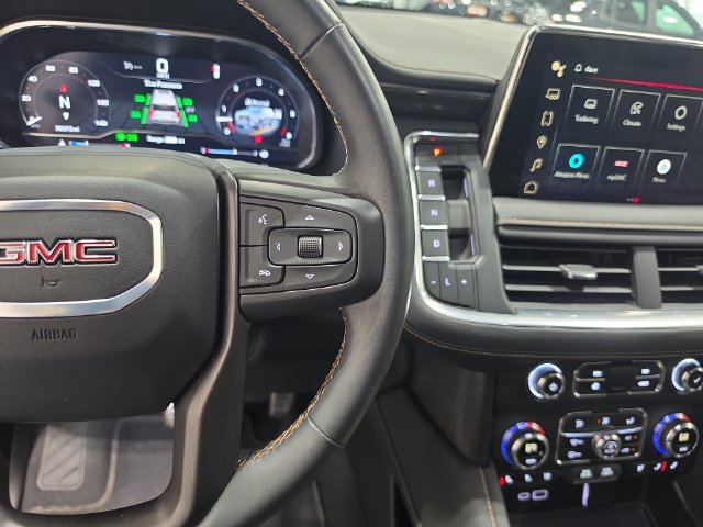 Used 2024 GMC Yukon AT4 w/ Technology Package AWD/4WD image 11